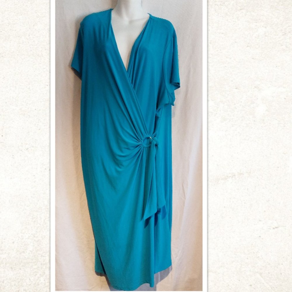 Women's "Avenue" Wrap type dress size 26/28